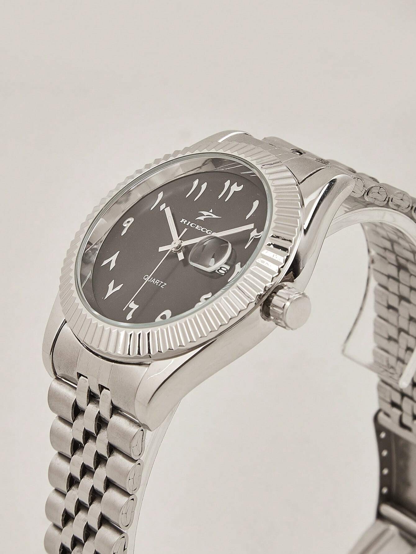 Montre Arabe Noir - Cadran Noir Classique